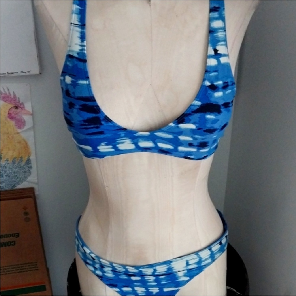 Aerie Blue Tie-Dye Racerback Bikini sz M EUC